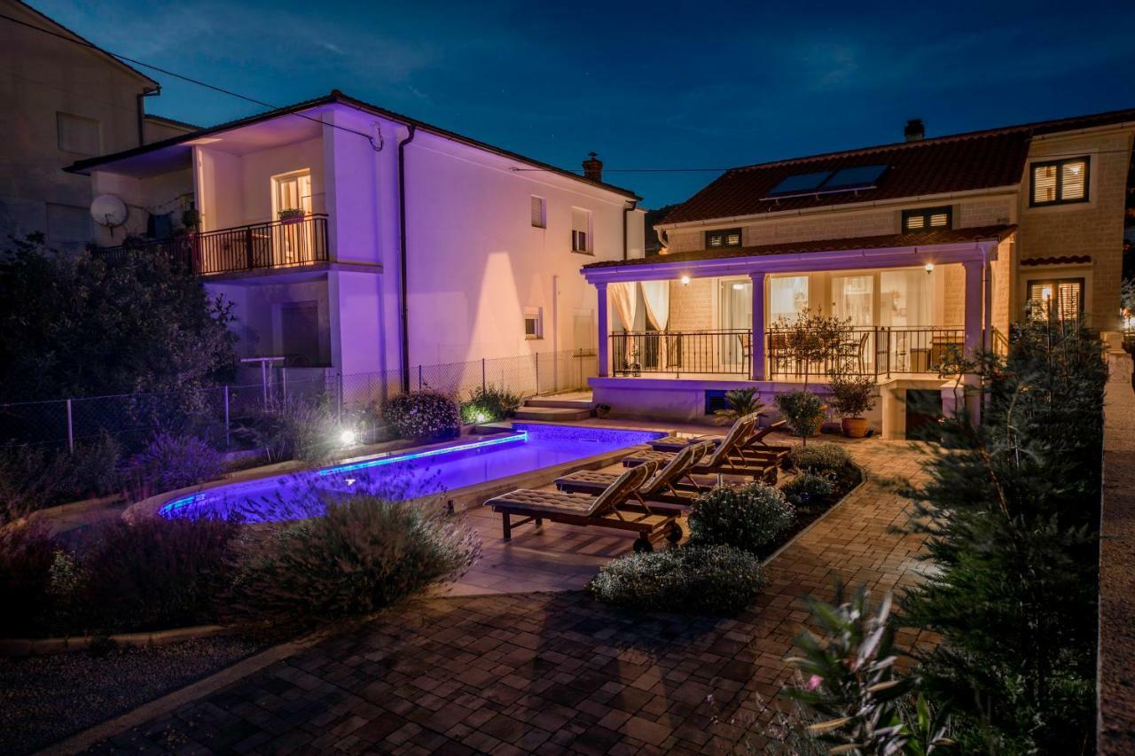 Villa Bella Banjol Exterior photo